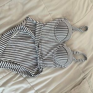 NWT Cupshe swimsuit